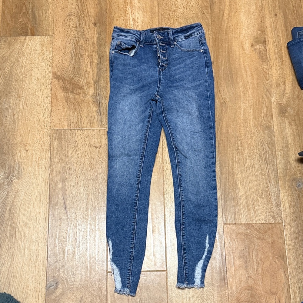 Indigo Rein Women's Distressed Blue Skinny Jeans